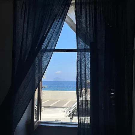 Vista Mare Lipari Isole Eolie Con Parcheggio Apartmán