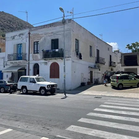 Vista Mare Lipari Isole Eolie Con Parcheggio Apartmán