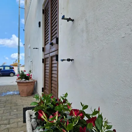 Vista Mare Lipari Isole Eolie Con Parcheggio Apartmán